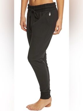 FP Movement by Free People Black Sunny SkinnySweatpant Jogger Size Small EUC